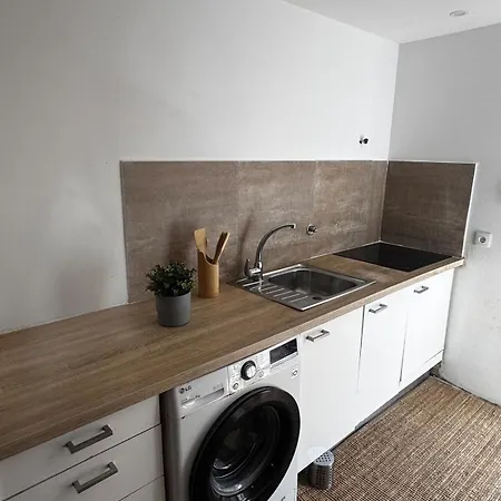 Simple House In The Heart Of The Historic Center Porto